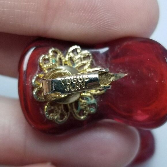 Vintage Vouge Jewelry Red Wavy Clip On Earrings, Retro 70s 80s Style, Estate - Picture 4 of 7